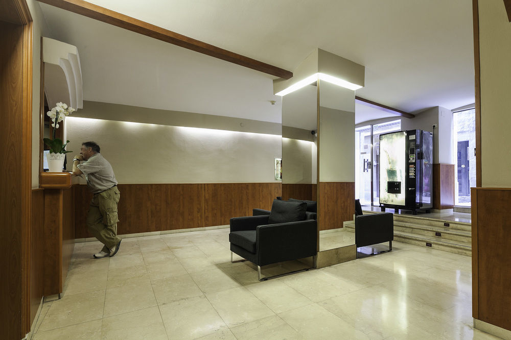 Hotel El Call Barcelona Bagian luar foto